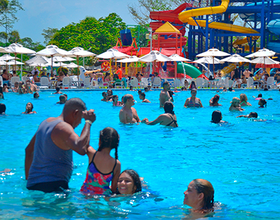 parque acuatico maracay piscina para adultos